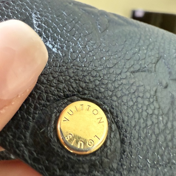 Louis Vuitton Noir Empreinte Key Pouch - Picture 15 of 16